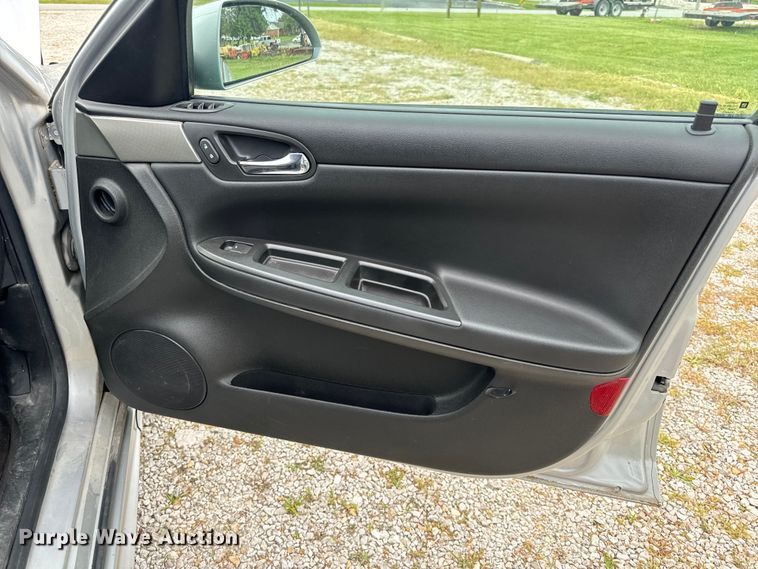 image for item EH6984 2012 Chevrolet  Impala Police 