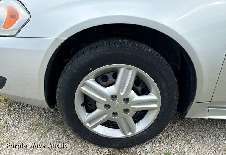 image for item EH6984 2012 Chevrolet  Impala Police 