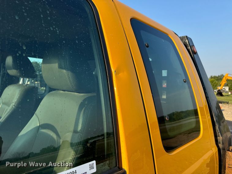 image for item EH6994 2012 Ford F550 XL SuperCab flatbed truck