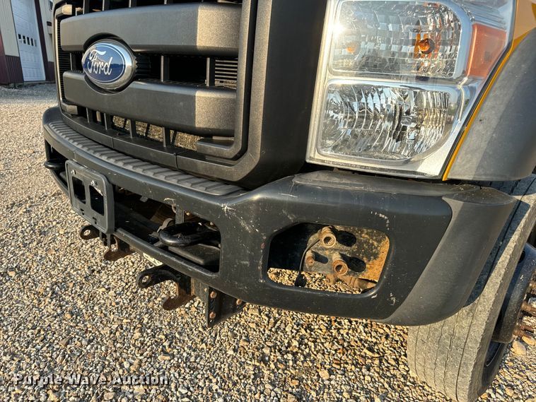 image for item EH6994 2012 Ford F550 XL SuperCab flatbed truck