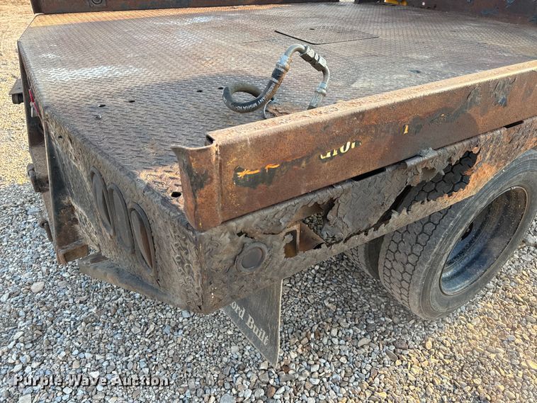 image for item EH6994 2012 Ford F550 XL SuperCab flatbed truck