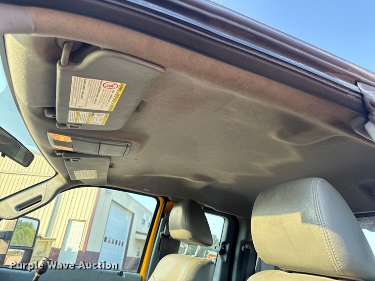 image for item EH6994 2012 Ford F550 XL SuperCab flatbed truck