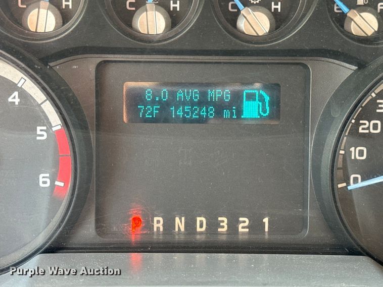 image for item EH6994 2012 Ford F550 XL SuperCab flatbed truck