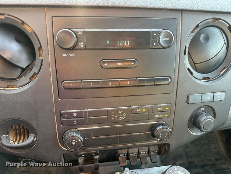 image for item EH6994 2012 Ford F550 XL SuperCab flatbed truck