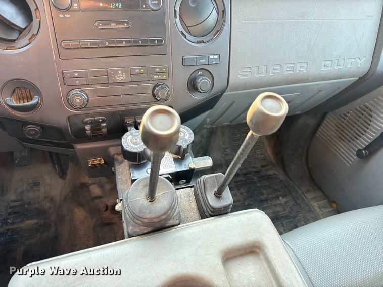 image for item EH6994 2012 Ford F550 XL SuperCab flatbed truck