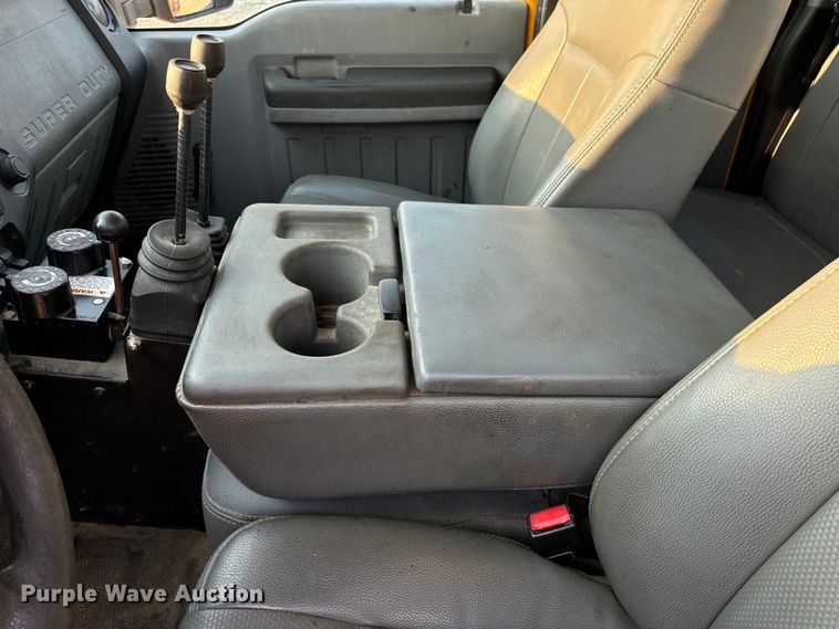 image for item EH6994 2012 Ford F550 XL SuperCab flatbed truck