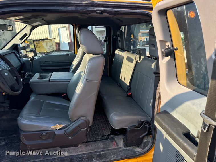 image for item EH6994 2012 Ford F550 XL SuperCab flatbed truck