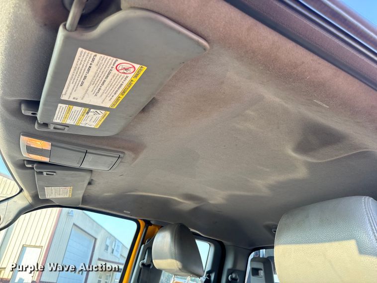 image for item EH6994 2012 Ford F550 XL SuperCab flatbed truck