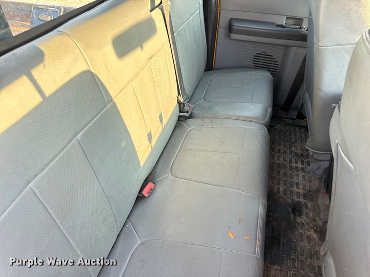 image for item EH6994 2012 Ford F550 XL SuperCab flatbed truck