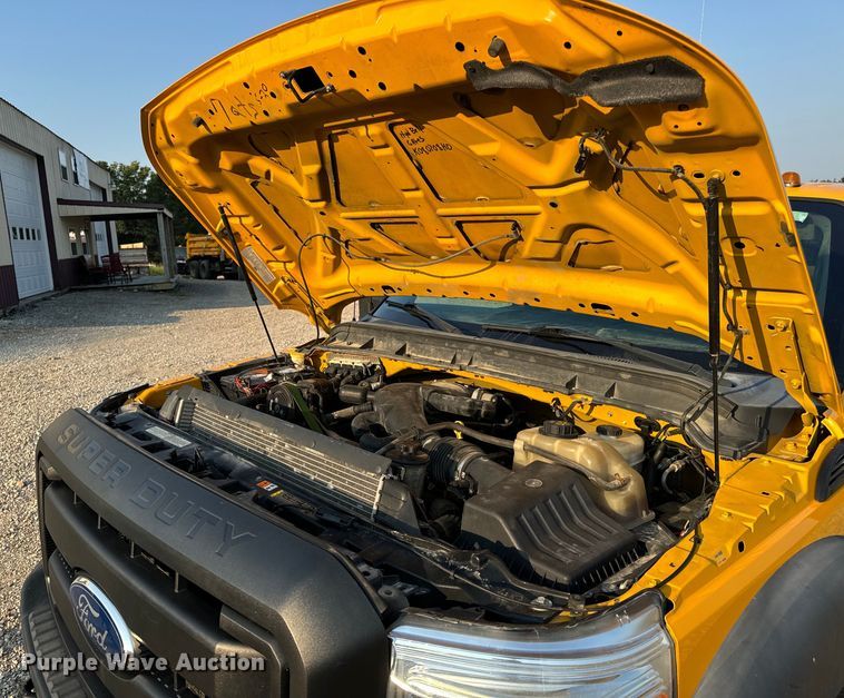 image for item EH6994 2012 Ford F550 XL SuperCab flatbed truck