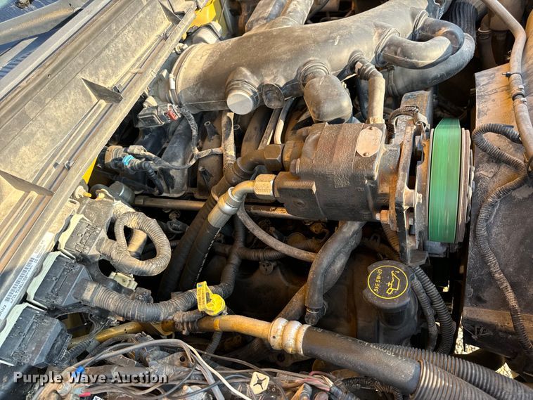 image for item EH6994 2012 Ford F550 XL SuperCab flatbed truck