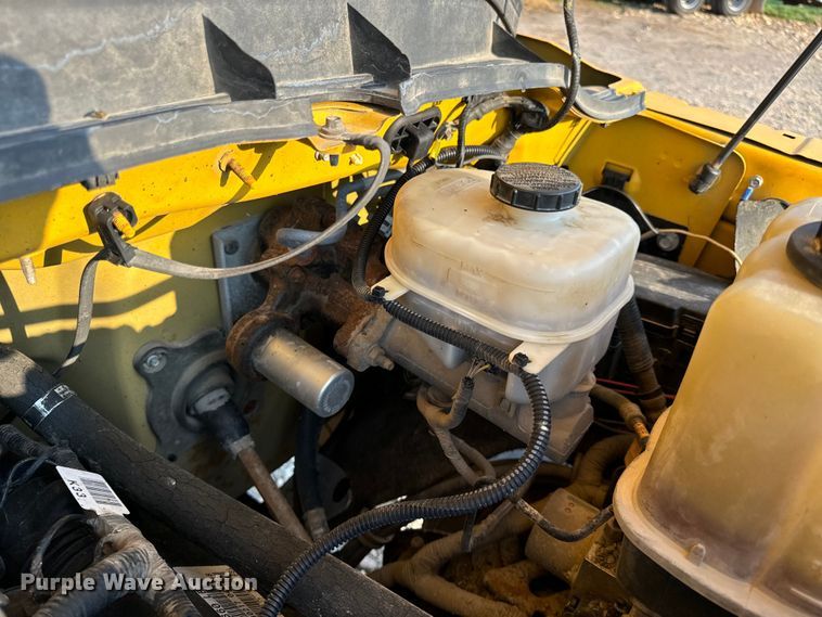 image for item EH6994 2012 Ford F550 XL SuperCab flatbed truck