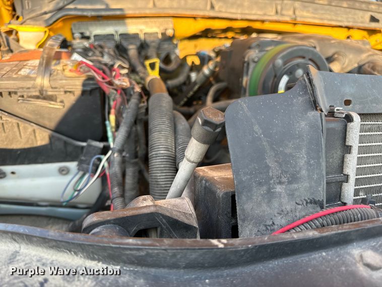 image for item EH6994 2012 Ford F550 XL SuperCab flatbed truck