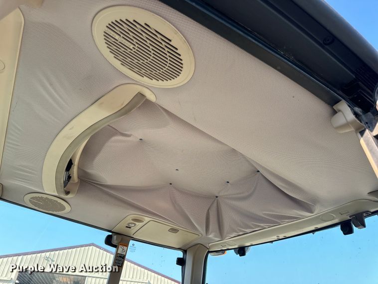 image for item EH6995 2010 John Deere 6430 Premium MFWD tractor