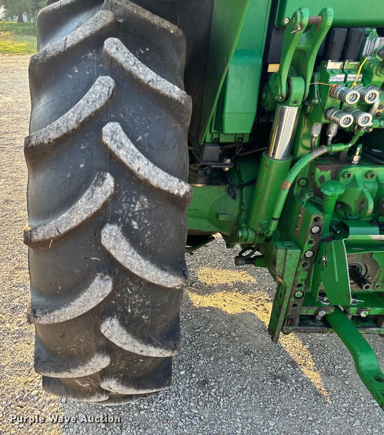 image for item EH6995 2010 John Deere 6430 Premium MFWD tractor