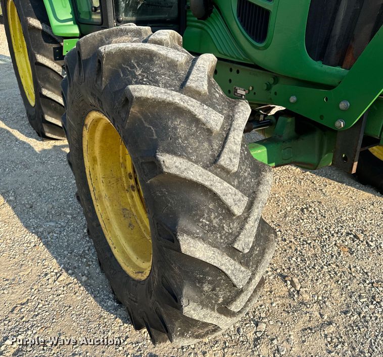 image for item EH6995 2010 John Deere 6430 Premium MFWD tractor