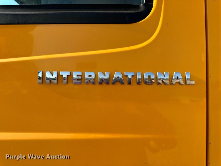 image for item EH6997 2006 International  7400  dump truck