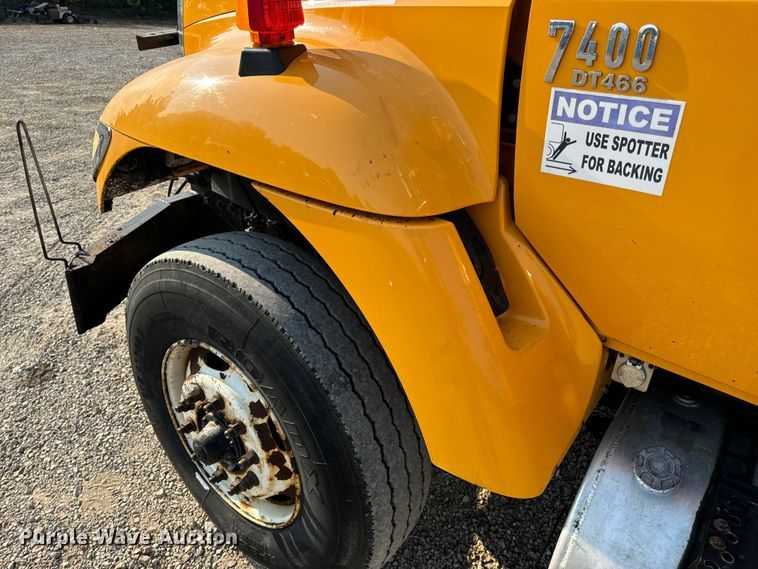 image for item EH6997 2006 International  7400  dump truck