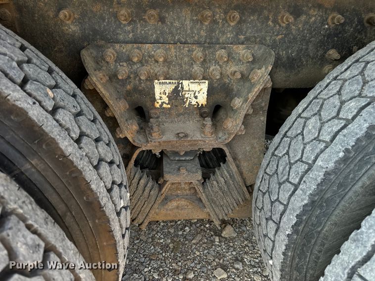 image for item EH6997 2006 International  7400  dump truck
