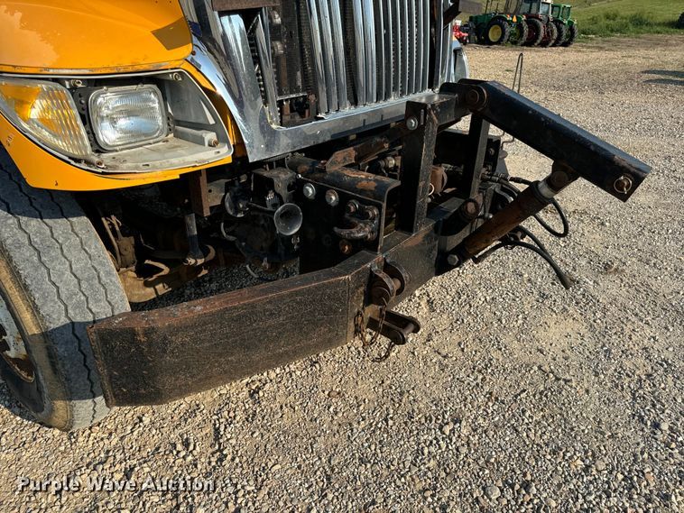 image for item EH6997 2006 International  7400  dump truck