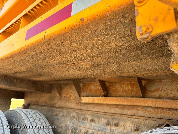 image for item EH6997 2006 International  7400  dump truck