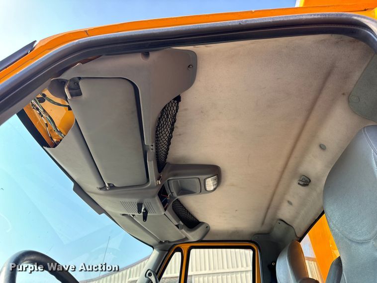 image for item EH6997 2006 International  7400  dump truck