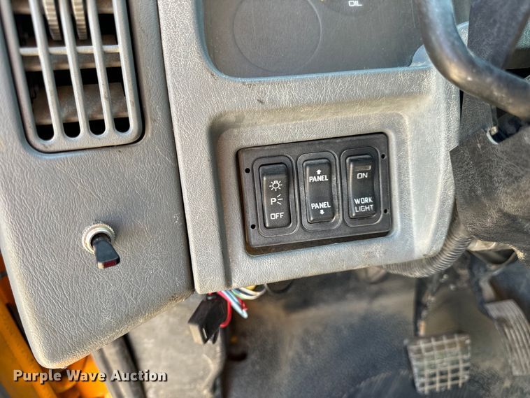 image for item EH6997 2006 International  7400  dump truck