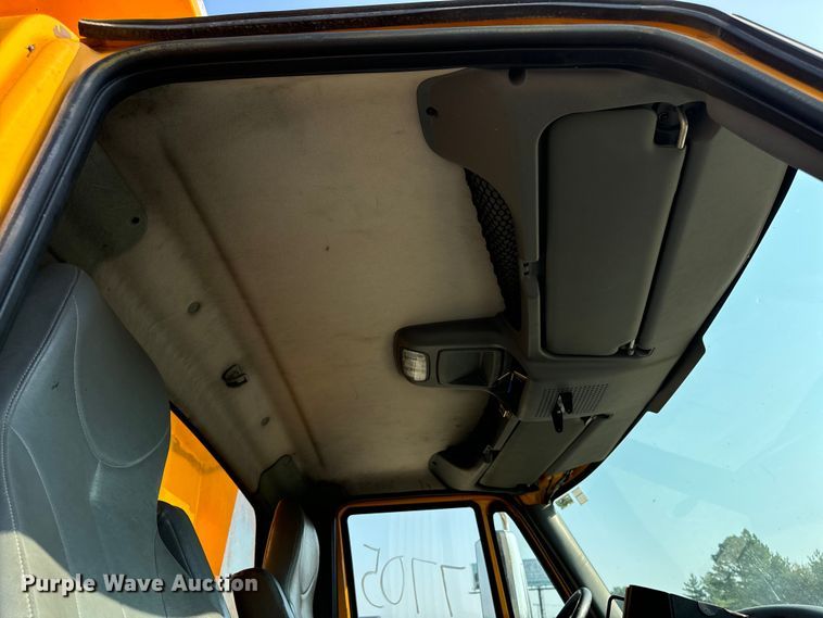 image for item EH6997 2006 International  7400  dump truck