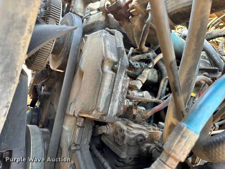 image for item EH6997 2006 International  7400  dump truck