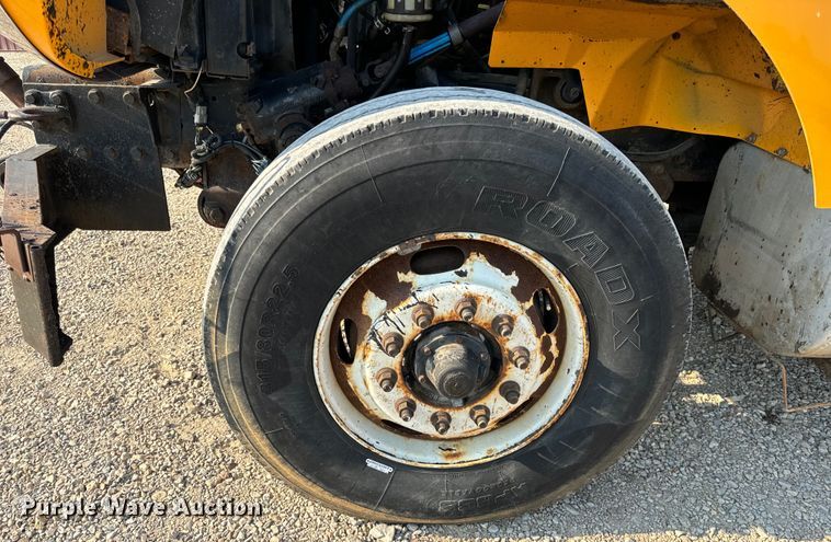 image for item EH6997 2006 International  7400  dump truck