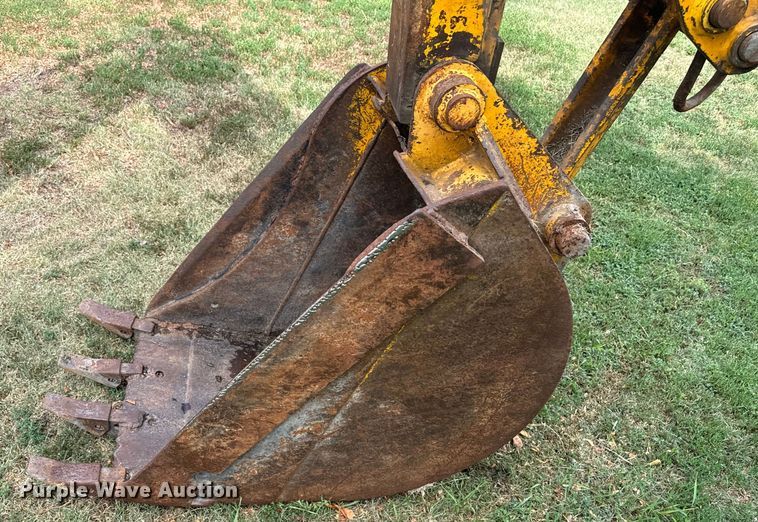 image for item EI4039 1988 JCB 1550B backhoe