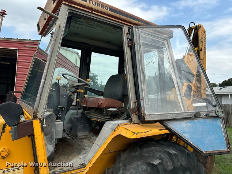 image for item EI4039 1988 JCB 1550B backhoe
