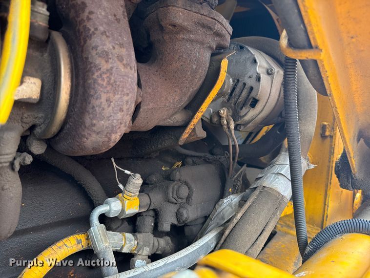 image for item EI4039 1988 JCB 1550B backhoe