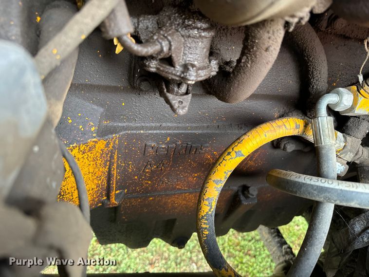 image for item EI4039 1988 JCB 1550B backhoe