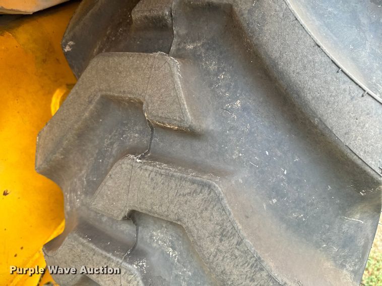 image for item EI4039 1988 JCB 1550B backhoe