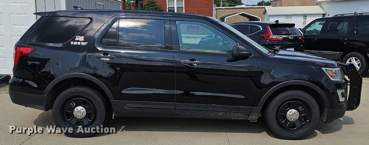 image for item EJ5766 2016 Ford  Explorer Police Interceptor SUV