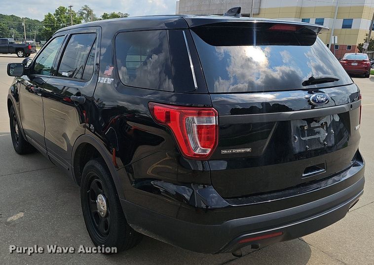 image for item EJ5766 2016 Ford  Explorer Police Interceptor SUV