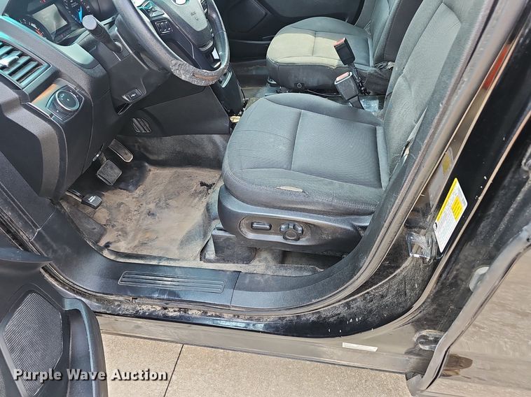 image for item EJ5766 2016 Ford  Explorer Police Interceptor SUV