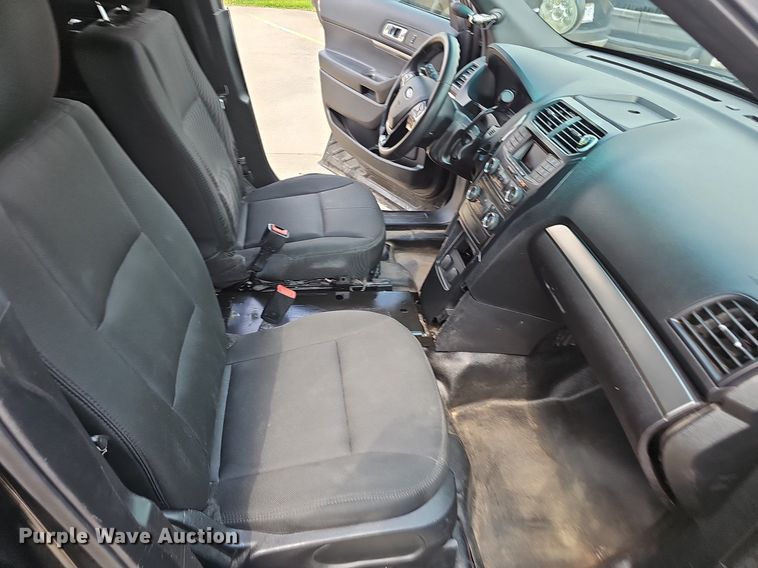 image for item EJ5766 2016 Ford  Explorer Police Interceptor SUV