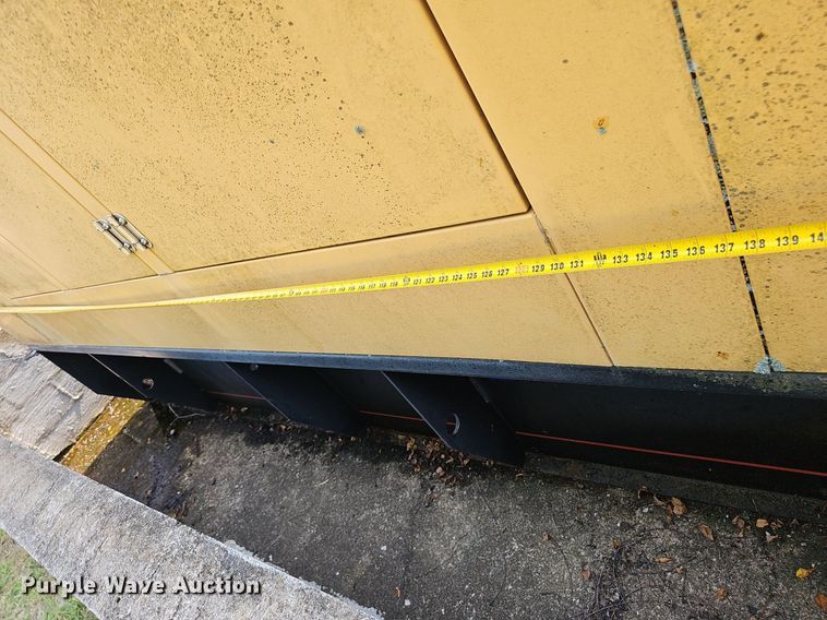 image for item EJ5784 2001 Olympian D125P1 generator