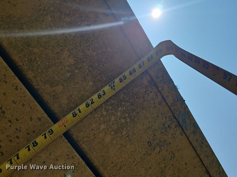 image for item EJ5784 2001 Olympian D125P1 generator