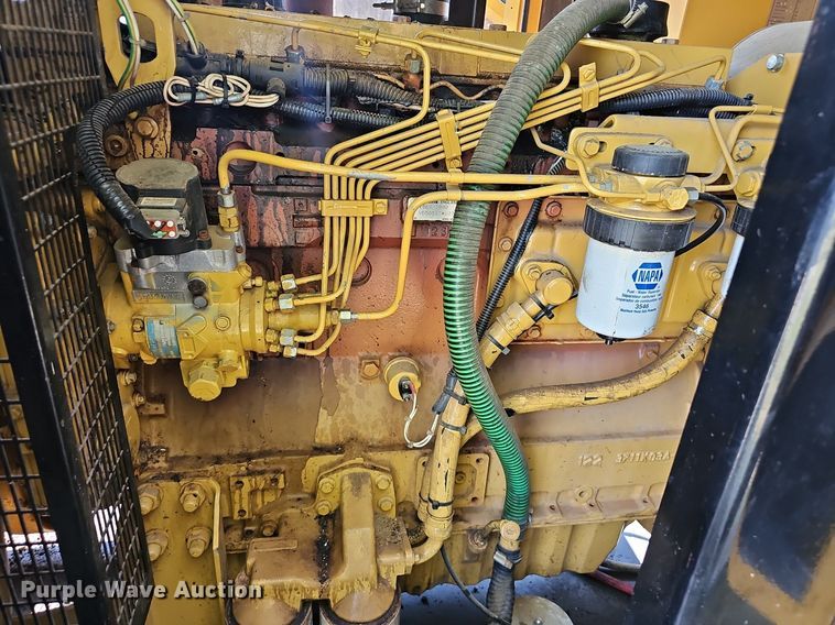 image for item EJ5784 2001 Olympian D125P1 generator