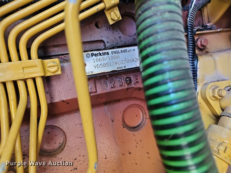 image for item EJ5784 2001 Olympian D125P1 generator