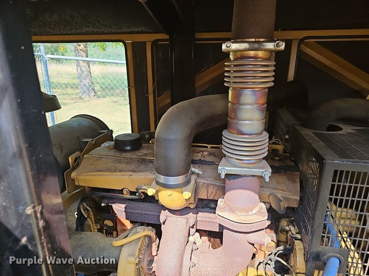 image for item EJ5784 2001 Olympian D125P1 generator