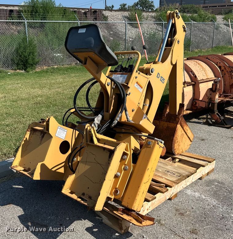 image for item EJ7090 Case D125 skid steer backhoe