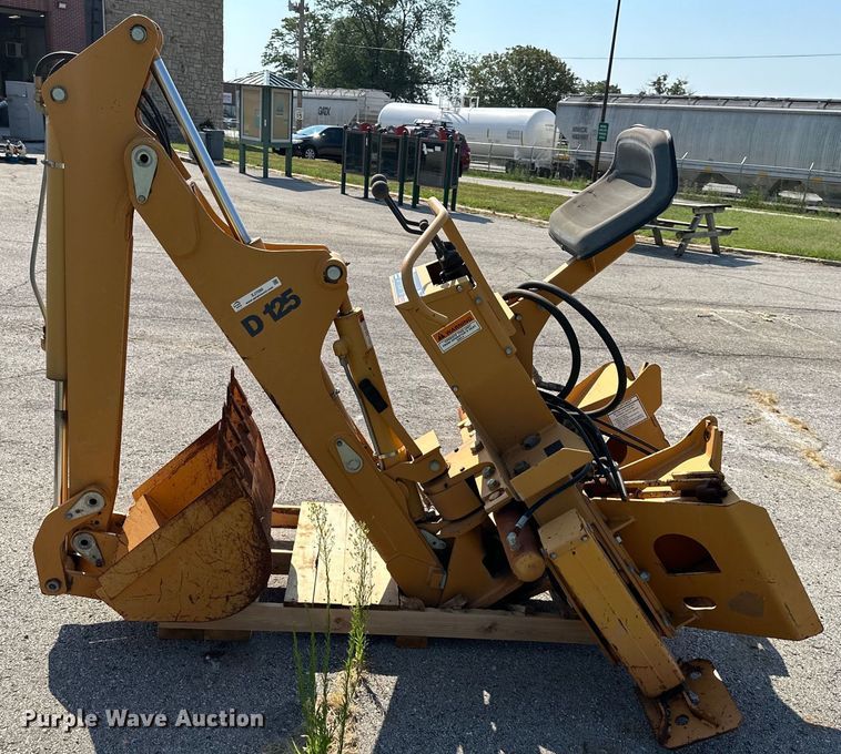 image for item EJ7090 Case D125 skid steer backhoe