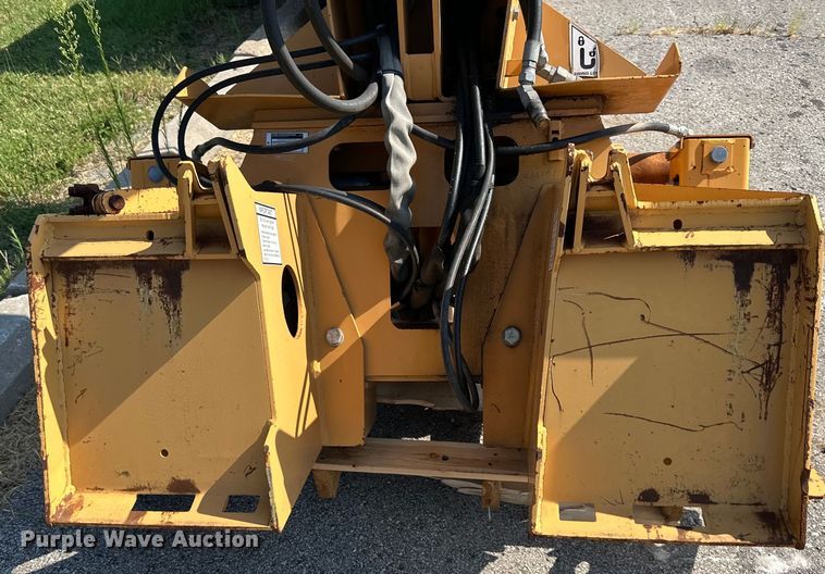 image for item EJ7090 Case D125 skid steer backhoe