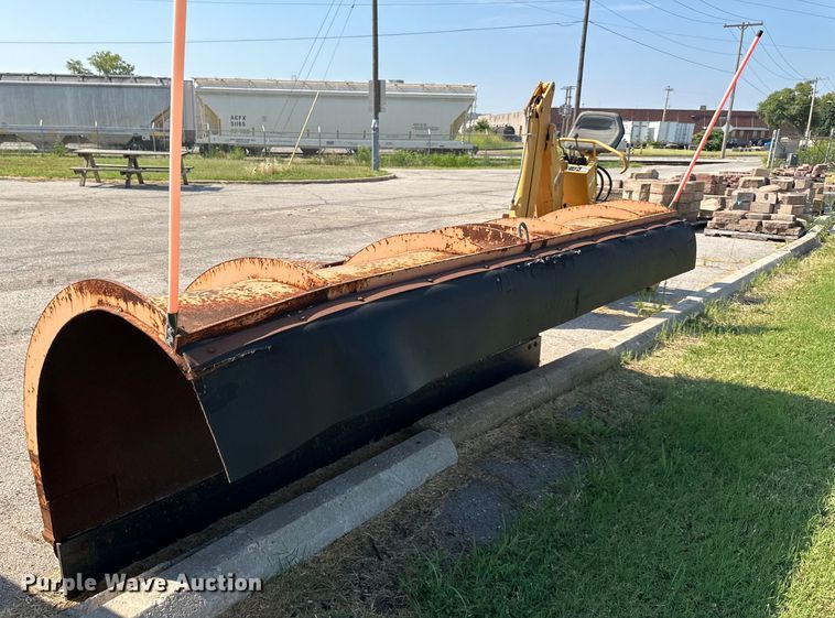 image for item EJ7091 Henke snow plow