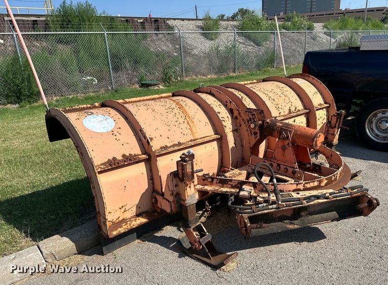 image for item EJ7091 Henke snow plow