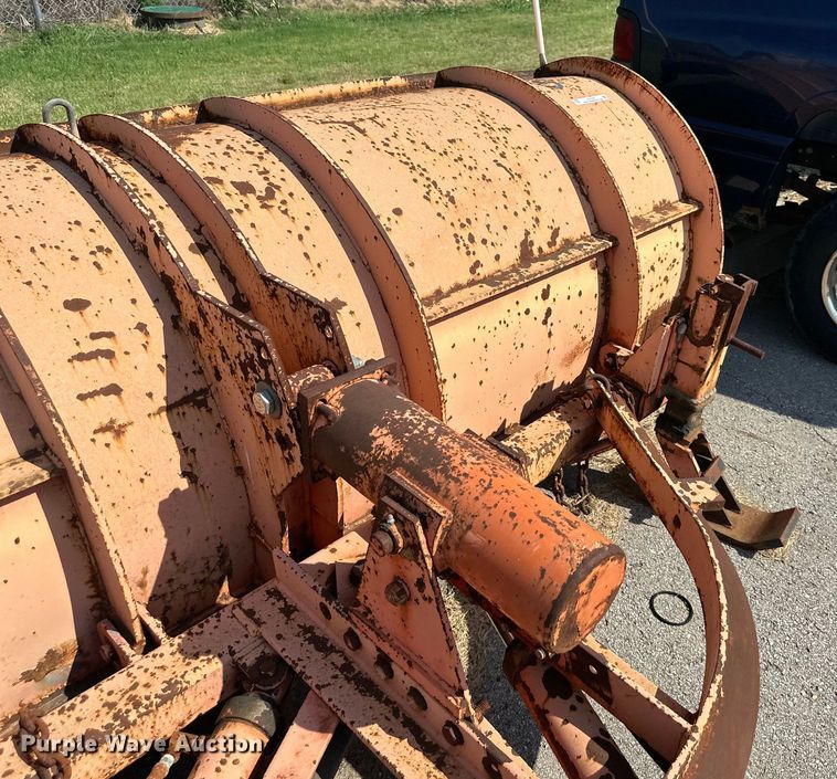 image for item EJ7091 Henke snow plow